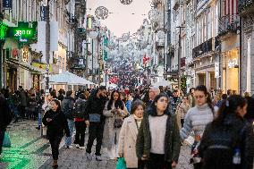 Christmas Shopping In Porto