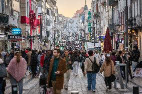 Christmas Shopping In Porto