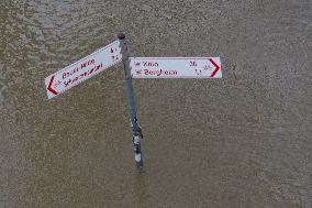 Flood Continues In Bonn