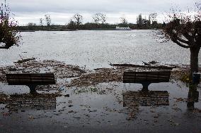 Flood Continues In Bonn