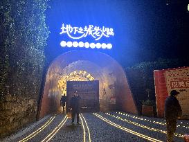 The Largest Underground Hot Pot Restaurant in Chongqing