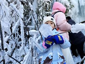 Snow Scenery in Chongqing