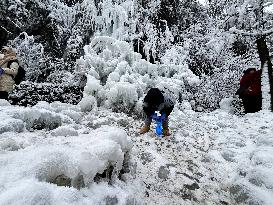 Snow Scenery in Chongqing