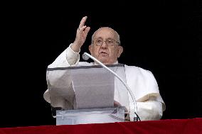 Pope Francis Leads The Angelus Prayer - Vatican