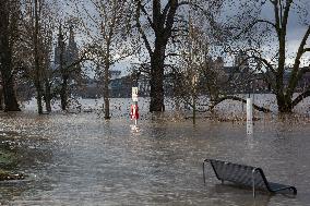 Flood Continues In Cologne