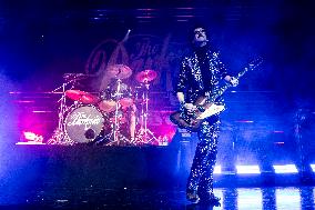 The Darkness Perform In Milan