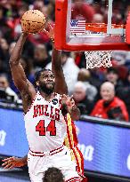 (SP)U.S.-CHICAGO-BASKETBALL-NBA-CHICAGO BULLS VS ATLANTA HAWKS