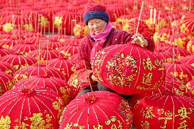 A Lantern Workshop in Hai'an