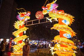 Tourists Enjoy Lanterns in Nanjing