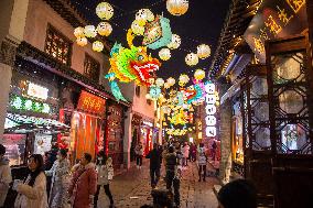 Tourists Enjoy Lanterns in Nanjing