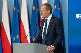 Tusk Seeks To Free The Media From Political Control - Warsaw