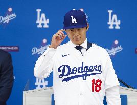Baseball: Dodgers announce deal with Japan pitcher