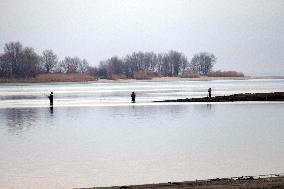 Water level in Dnipro River in Cherkasy