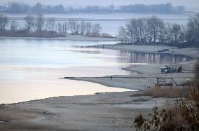 Water level in Dnipro River in Cherkasy