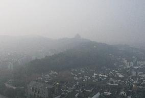 Smog Hit Hangzhou