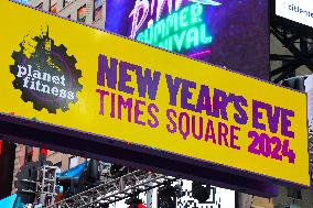 New Year's Eve Confetti Test - NYC