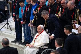 Pope Francis in audience with official student Catholic choral organization