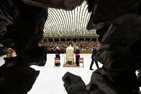 Pope Francis in audience with official student Catholic choral organization