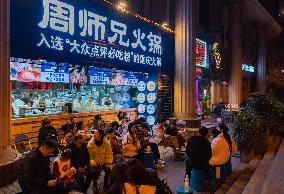 Tourists Flock To Chongqing During New Year's Day Holiday