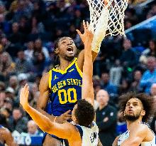 (SP)U.S.-SAN FRANCISCO-BASKETBALL-NBA-MAVERICKS VS WARRIORS