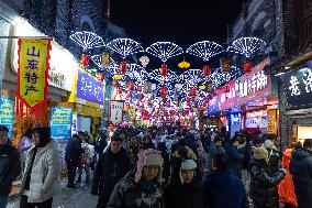 People Gather To Welcome The New Year in Jinan