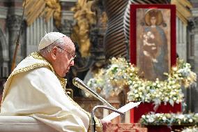 Pope Francis Presides Over First Vespers And Te Deum - Vatican