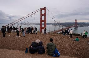 U.S.-SAN FRANCISCO-GOLDEN GATE BRIDGE-SUNSET