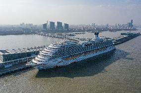 CHINA-SHANGHAI-LARGE CRUISE SHIP-MAIDEN VOYAGE (CN)