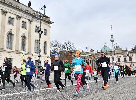 GERMANY-BERLIN-NEW YEAR-RUN