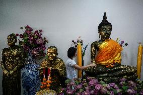 Thai People Lie In Coffins To Welcome The New Year.