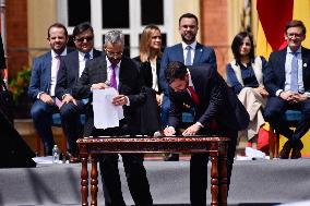 Carlos Fernando Galan Sworn In as Mayor of Bogota