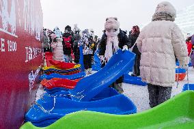 CHINA-HEILONGJIANG-HARBIN-ICE SLIDE (CN)