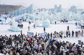 CHINA-HEILONGJIANG-HARBIN-ICE SLIDE (CN)