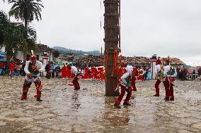 Dance Of The Voladores Of Cuetzalan - Mexico