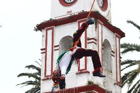 Dance Of The Voladores Of Cuetzalan - Mexico