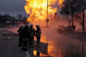 Gas pipeline damaged in Russian missile attack on Kyiv