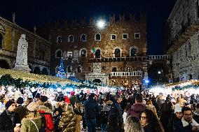 Christmas Atmosphere In Verona