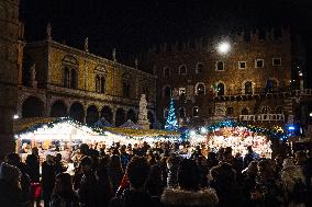 Christmas Atmosphere In Verona