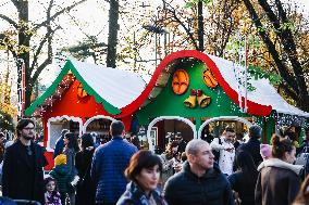 Il Villaggio Delle Meraviglie Christmas Village In Milan