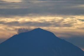 Popocatepetl Volcano Seen At Dawn