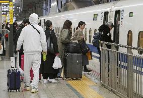 Return rush after New Year holidays in Japan