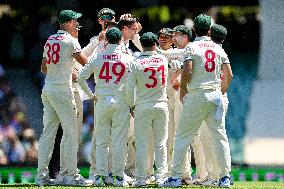 Australia V Pakistan - Men's 3rd Test: Day 1