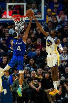 (SP)U.S.-SAN FRANCISCO-BASKETBALL-NBA-MAGIC VS WARRIORS