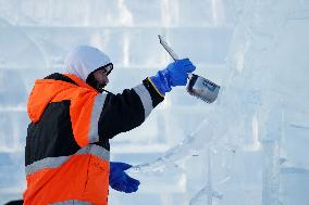 CHINA-HEILONGJIANG-HARBIN-ICE SCULPTURE COMPETITION (CN)