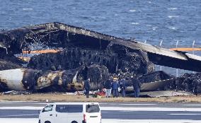 Japan Airlines plane fire at Haneda airport