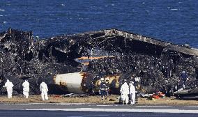 Japan Airlines plane fire at Haneda airport