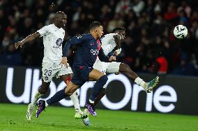 Paris Saint-Germain v Toulouse FC - Trophy of Champions