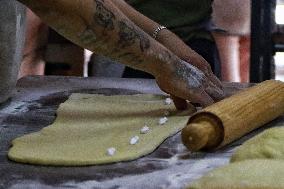 Production Of Traditional Cake Thread Of Kings