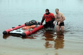 Rescuers remind Kyiv residents of water safety rules on Epiphany