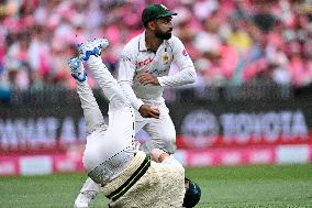 Australia V Pakistan - Men's 3rd Test: Day 3